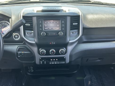 Used 2023 RAM 3500 Big Horn AWD/4WD image 16