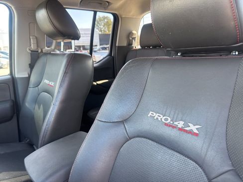 Used 2011 Nissan Frontier PRO-4X w/ Pro-4x Luxury Pkg image 15