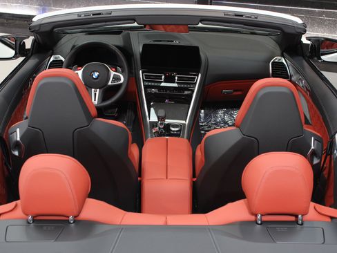 Used 2025 BMW M8 Competition w/ M Carbon Exterior Package image 40