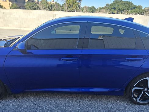 Used 2018 Honda Accord Sport image 8