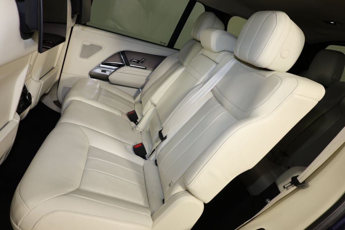 Used 2023 Land Rover Range Rover Long Wheelbase Autobiography AWD/4WD image 12