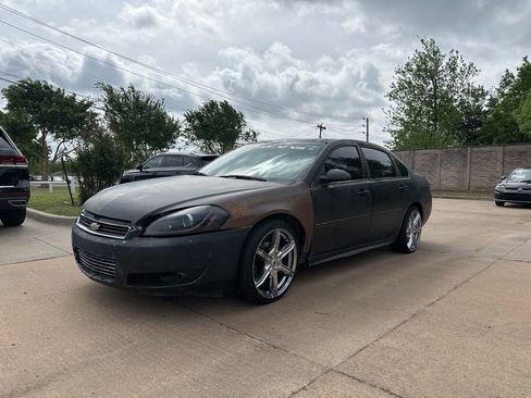 Used 2014 Chevrolet Impala LT w/ LT Sunroof Package image 1
