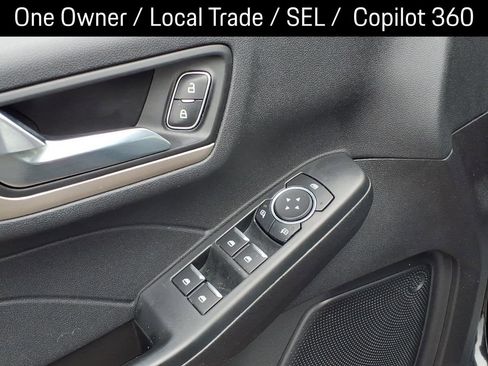 Used 2022 Ford Escape SEL image 17