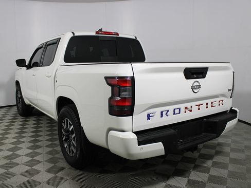 Used 2023 Nissan Frontier SV w/ SV Convenience Package RWD image 36