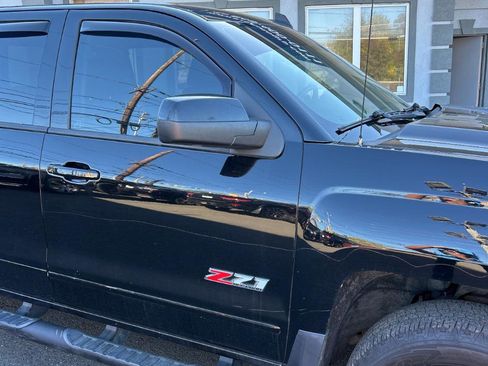 Used 2017 Chevrolet Silverado 1500 LTZ Z71 w/ LTZ Plus Package AWD/4WD image 12
