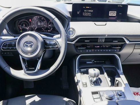 Used 2025 MAZDA CX-70 Plug-In Hybrid w/ Premium Pkg image 32