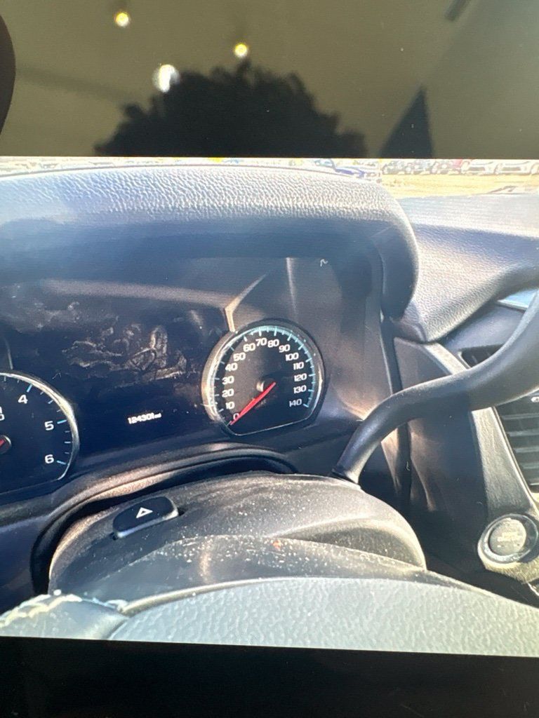 Used 2020 Chevrolet Suburban Premier AWD/4WD image 8