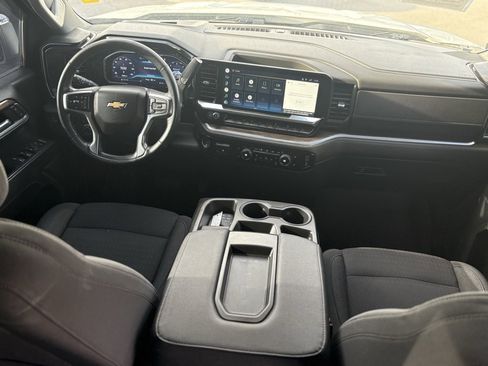 Used 2022 Chevrolet Silverado 1500 LT image 15