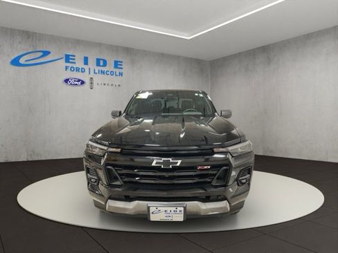 Used 2025 Chevrolet Colorado Z71 w/ Technology Package image 4