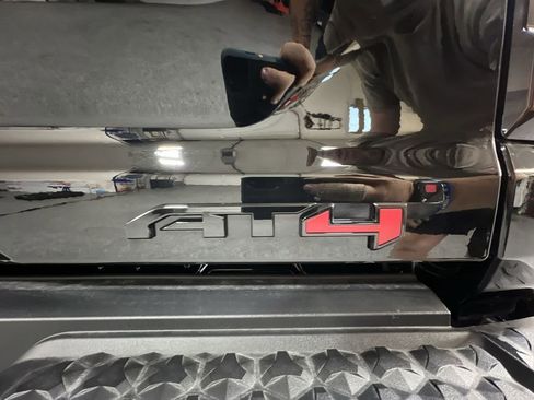 New 2025 GMC Canyon AT4 w/ Nightfall Edition image 33