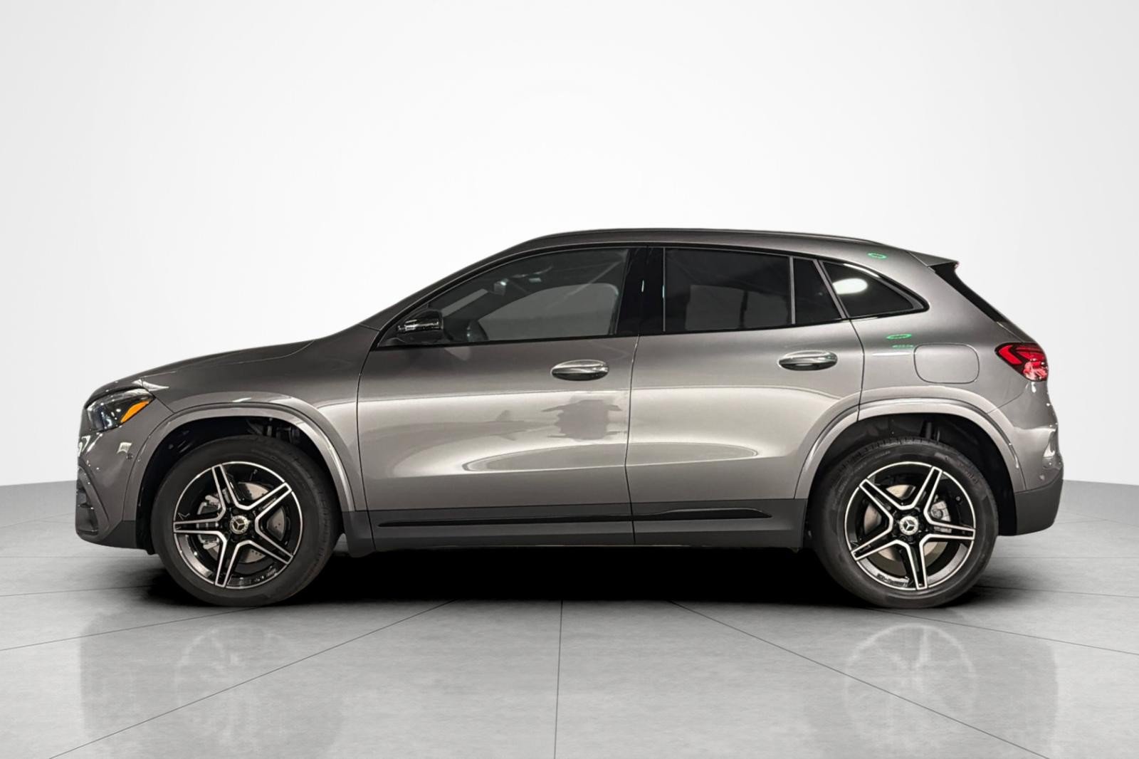 New 2026 Mercedes-Benz GLA 250 image 2
