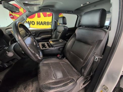 Used 2018 Chevrolet Silverado 1500 LT w/ All Star Edition image 9