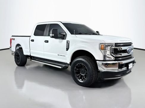 Used 2022 Ford F250 XL w/ STX Appearance Package AWD/4WD image 4