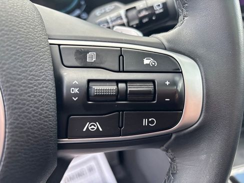 Certified 2025 Kia Sportage EX w/ EX Premium Package AWD/4WD image 28