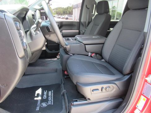 Used 2022 Chevrolet Silverado 2500 Custom w/ Custom Convenience Package AWD/4WD image 18