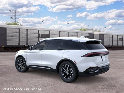 New 2026 Lincoln Nautilus Premier AWD/4WD image 4