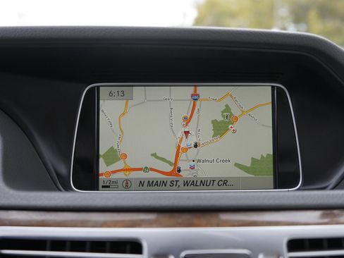 Used 2014 Mercedes-Benz E 350 Sedan image 25