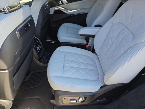 New 2026 BMW X7 xDrive40i w/ M Sport Package image 15