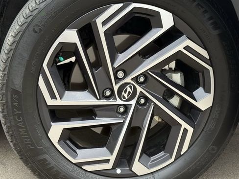 Used 2025 Hyundai Tucson Limited AWD/4WD image 10