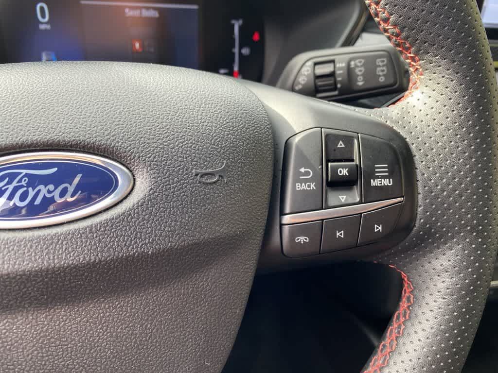 Used 2025 Ford Escape ST-Line Select AWD/4WD image 21