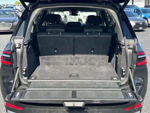 Used 2025 BMW X7 xDrive40i w/ Premium Package AWD/4WD image 33