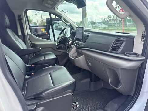 Used 2025 Ford Transit 350 Low Roof AWD image 37