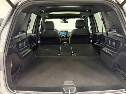 Used 2021 Mercedes-Benz GLB 250 4MATIC image 27