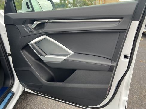 New 2025 Audi Q3 2.0T Premium image 13