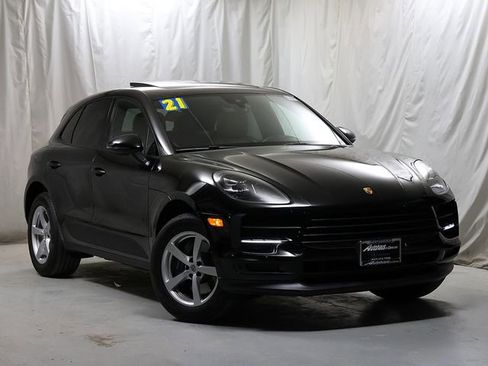 Used 2021 Porsche Macan image 1