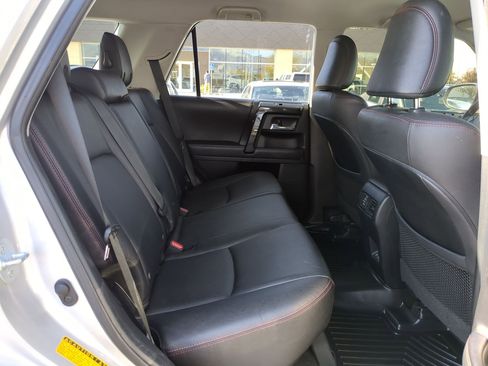 Used 2021 Toyota 4Runner TRD Off-Road Premium image 33