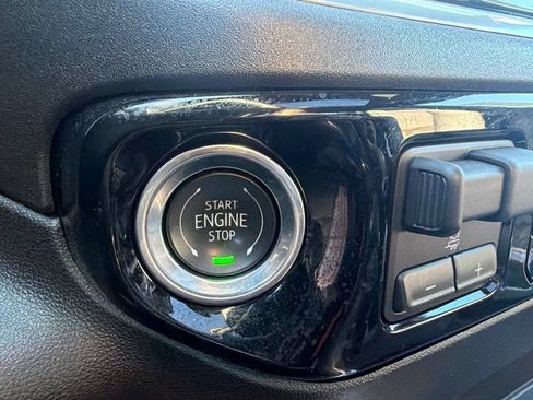 Certified 2026 Chevrolet Silverado 1500 High Country w/ Technology Package AWD/4WD image 25