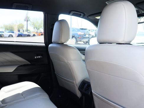 Used 2022 Mitsubishi Outlander SEL image 30