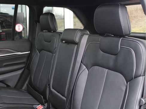 New 2026 Jeep Grand Cherokee Limited Reserve image 35