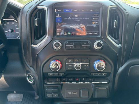 Used 2020 GMC Sierra 1500 AT4 AWD/4WD image 23