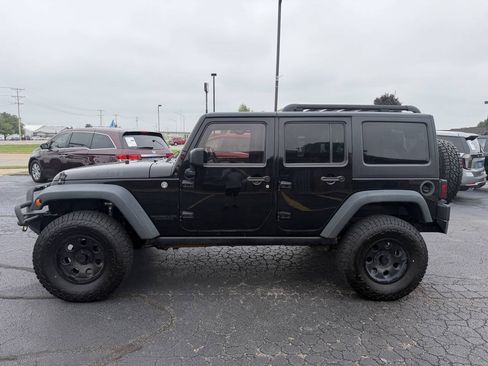 Used 2015 Jeep Wrangler Unlimited Sport AWD/4WD image 9