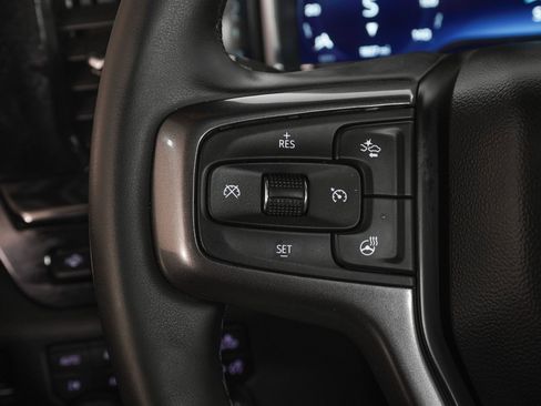 Used 2025 Chevrolet Silverado 2500 ZR2 w/ Technology Package image 20