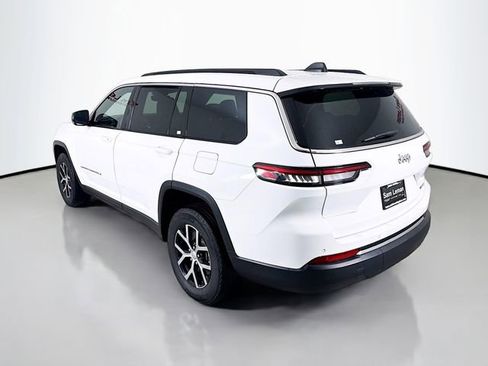 Used 2024 Jeep Grand Cherokee L Limited image 5