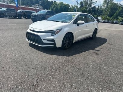 Used 2025 Toyota Corolla SE