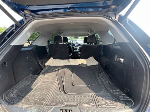 Used 2021 Ford Explorer XLT w/ Equipment Group 202A AWD/4WD image 31