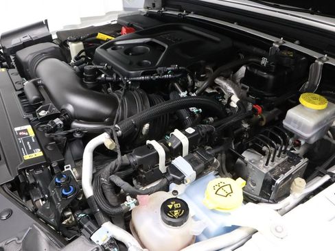 Used 2024 Jeep Wrangler Sport S image 12