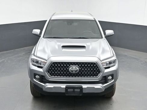 Used 2019 Toyota Tacoma TRD Sport AWD/4WD image 14