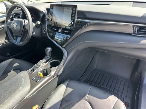 Used 2023 Toyota Camry XSE image 16