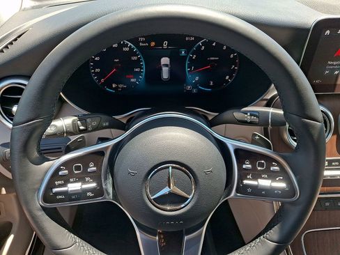 Used 2022 Mercedes-Benz GLC 300 4MATIC image 19
