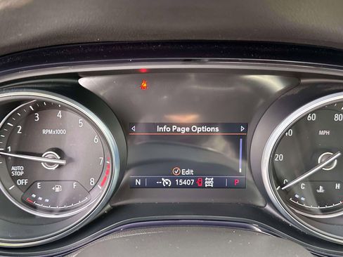 Used 2022 Buick Encore GX Select image 24