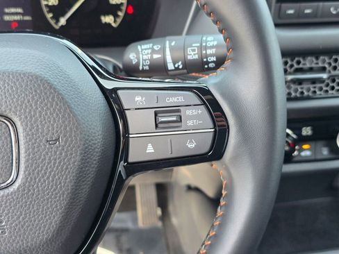 Certified 2025 Honda HR-V Sport image 19