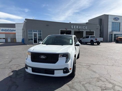 New 2025 Ford Maverick Lobo image 3