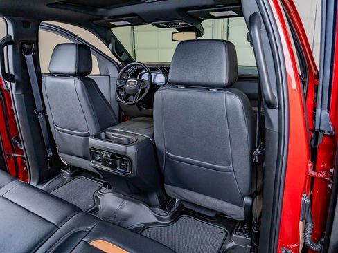 Used 2023 GMC Sierra 1500 AT4 w/ AT4 Preferred Package AWD/4WD image 32
