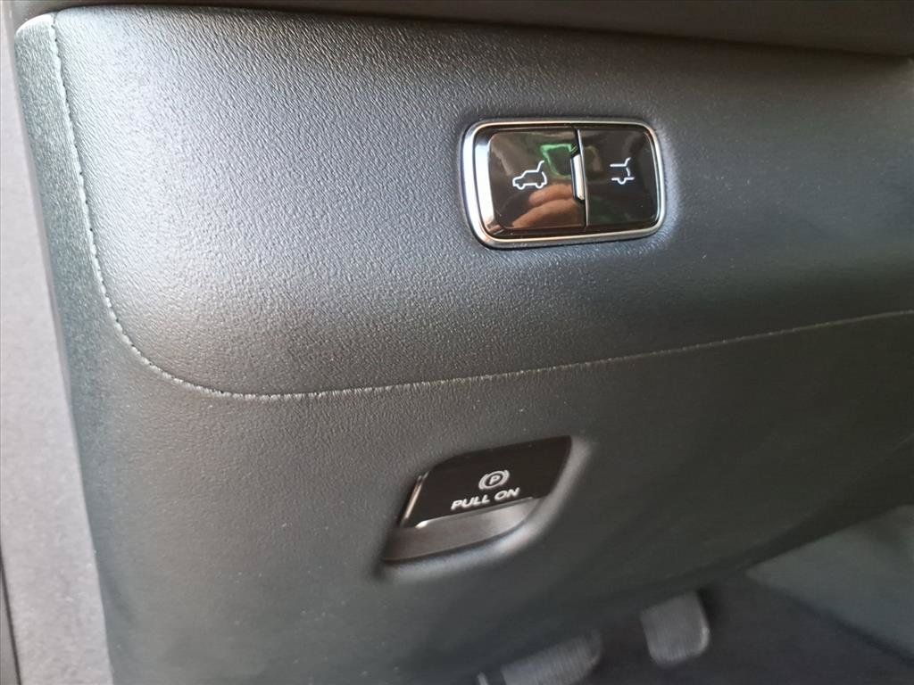 Used 2026 Lincoln Navigator Reserve AWD/4WD image 14