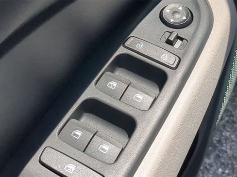 New 2026 Hyundai Venue SEL image 18