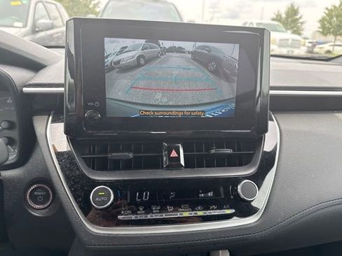 Used 2025 Toyota Corolla Cross AWD Hybrid image 19